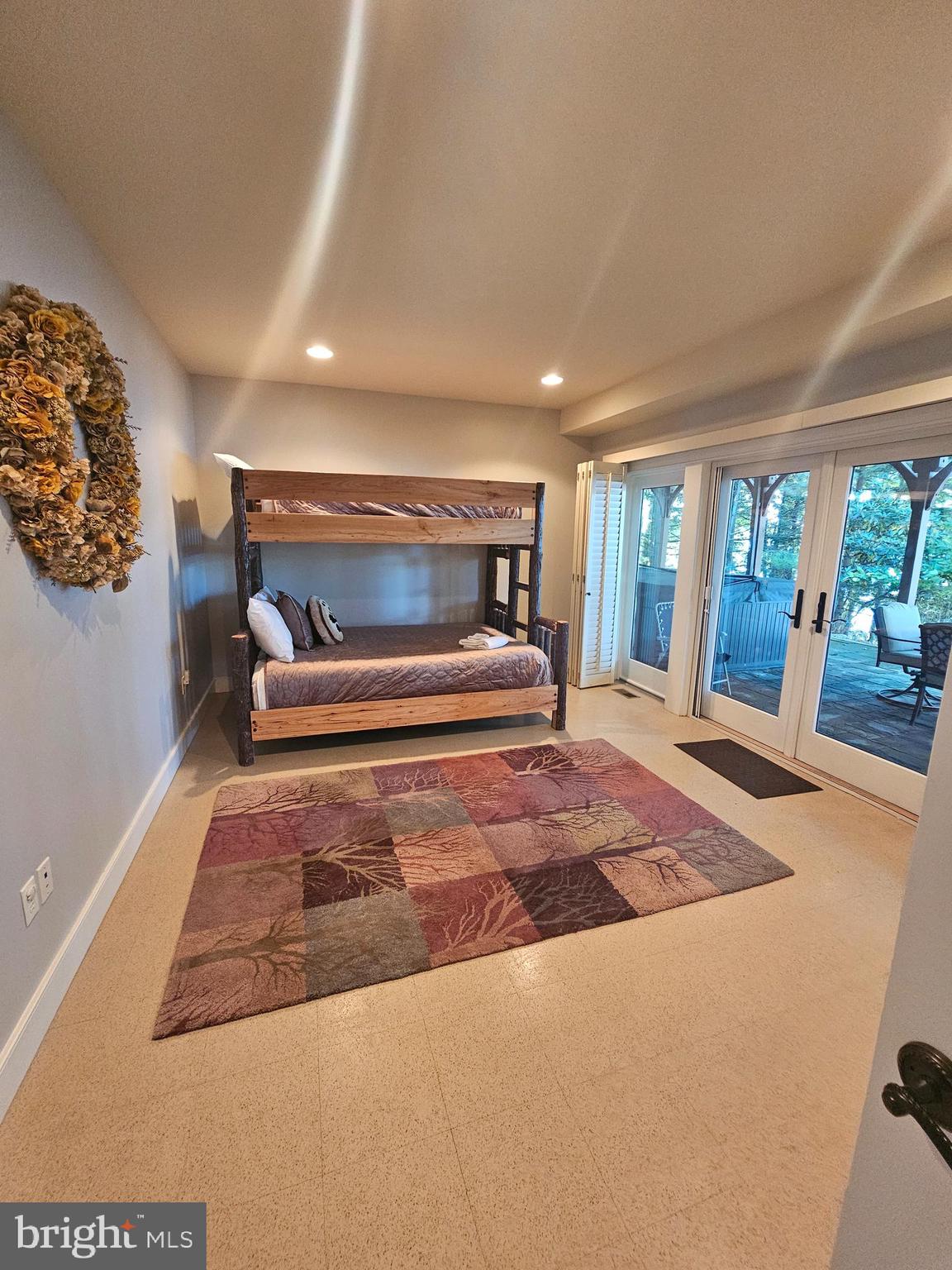 GLENDALE ROAD - Residential