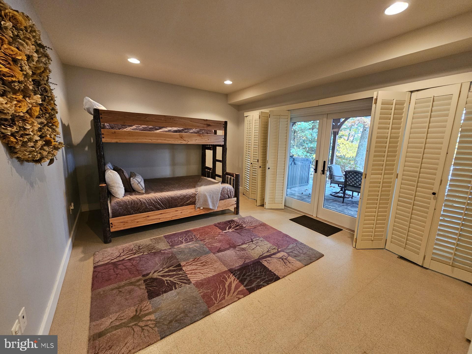 GLENDALE ROAD - Residential