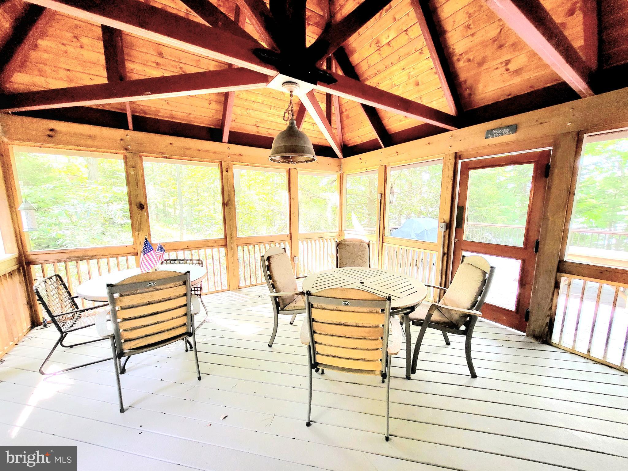 GLENDALE ROAD - Residential