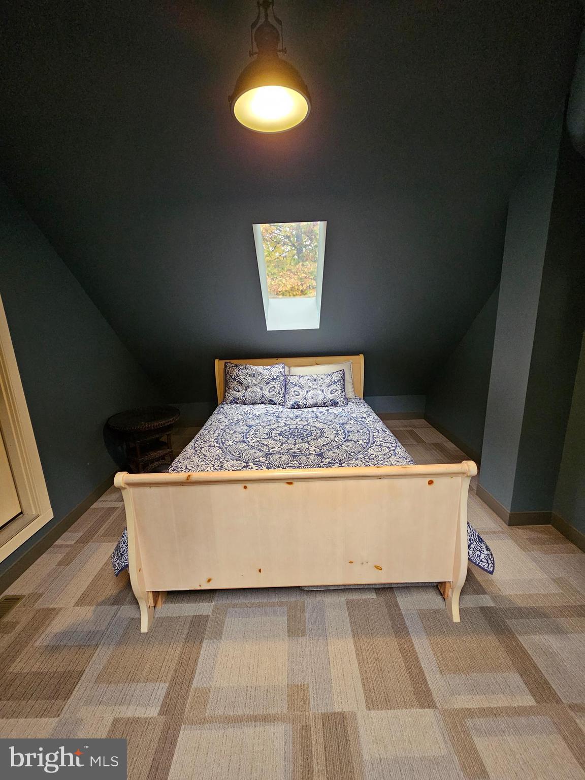 GLENDALE ROAD - Residential