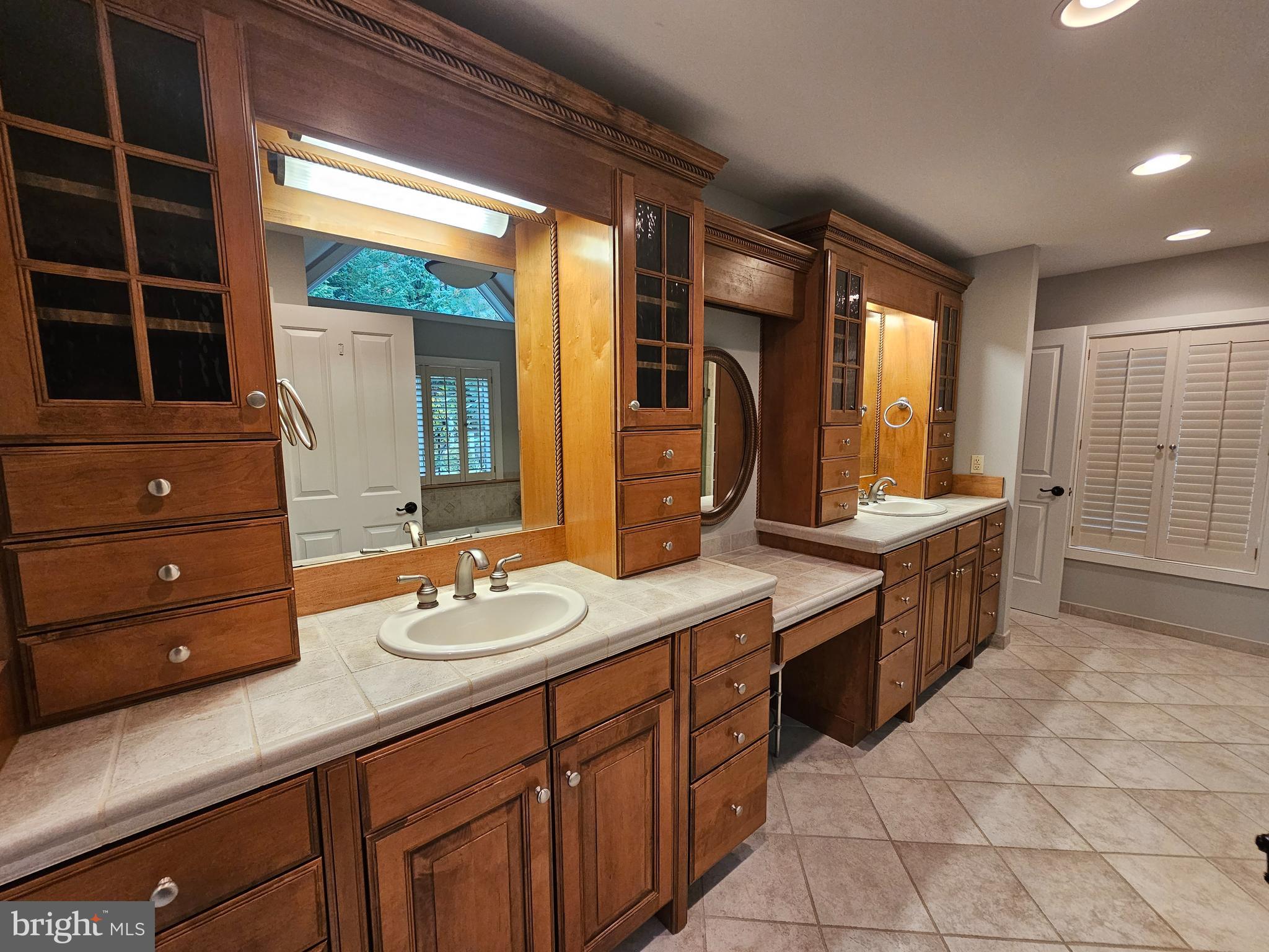 GLENDALE ROAD - Residential