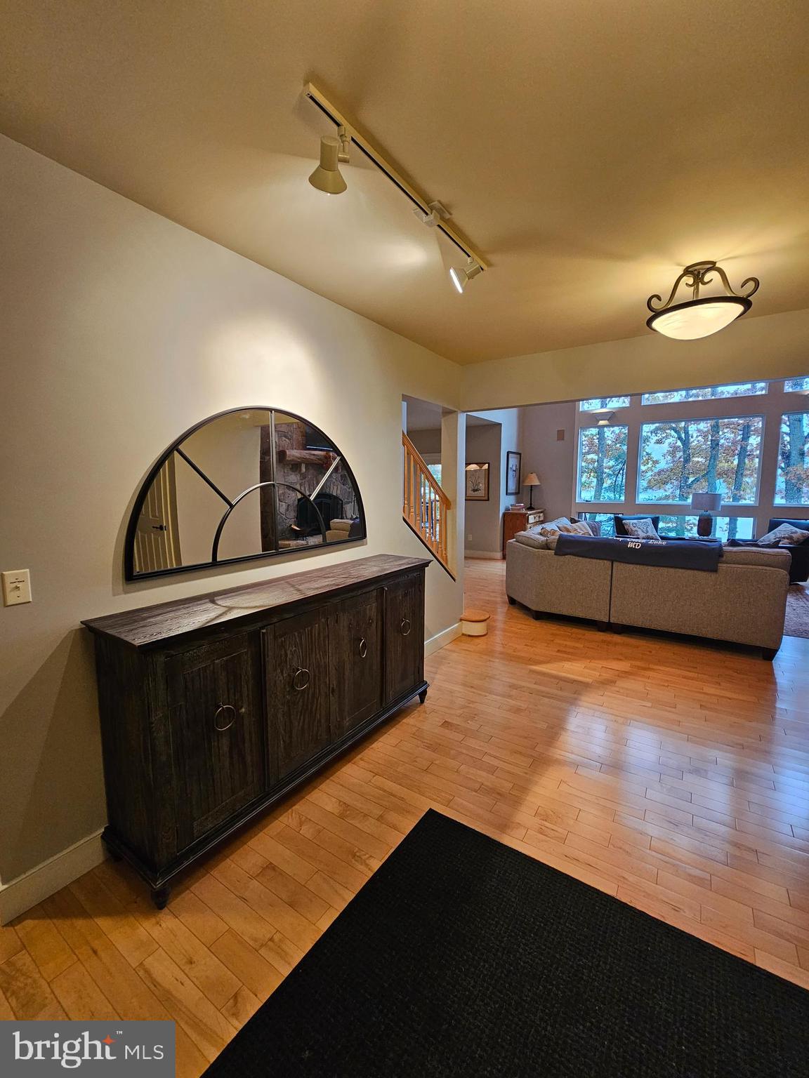 GLENDALE ROAD - Residential