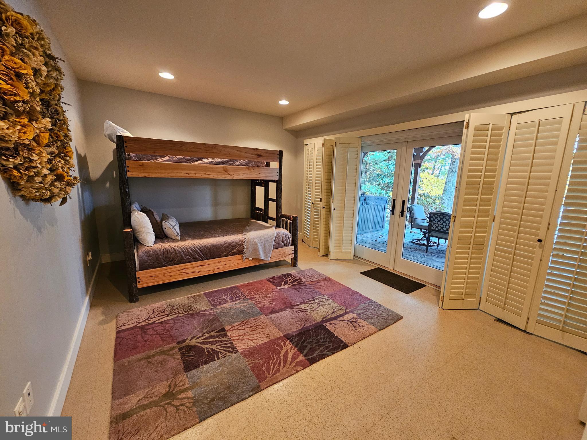 GLENDALE ROAD - Residential