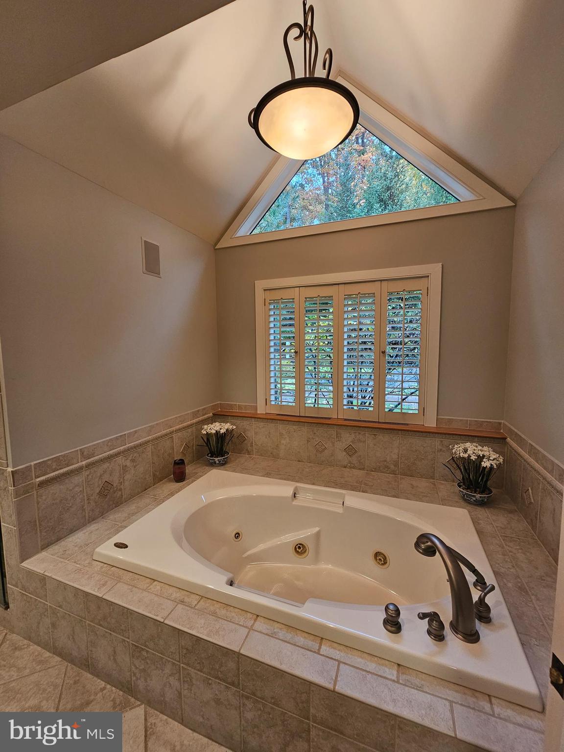 GLENDALE ROAD - Residential