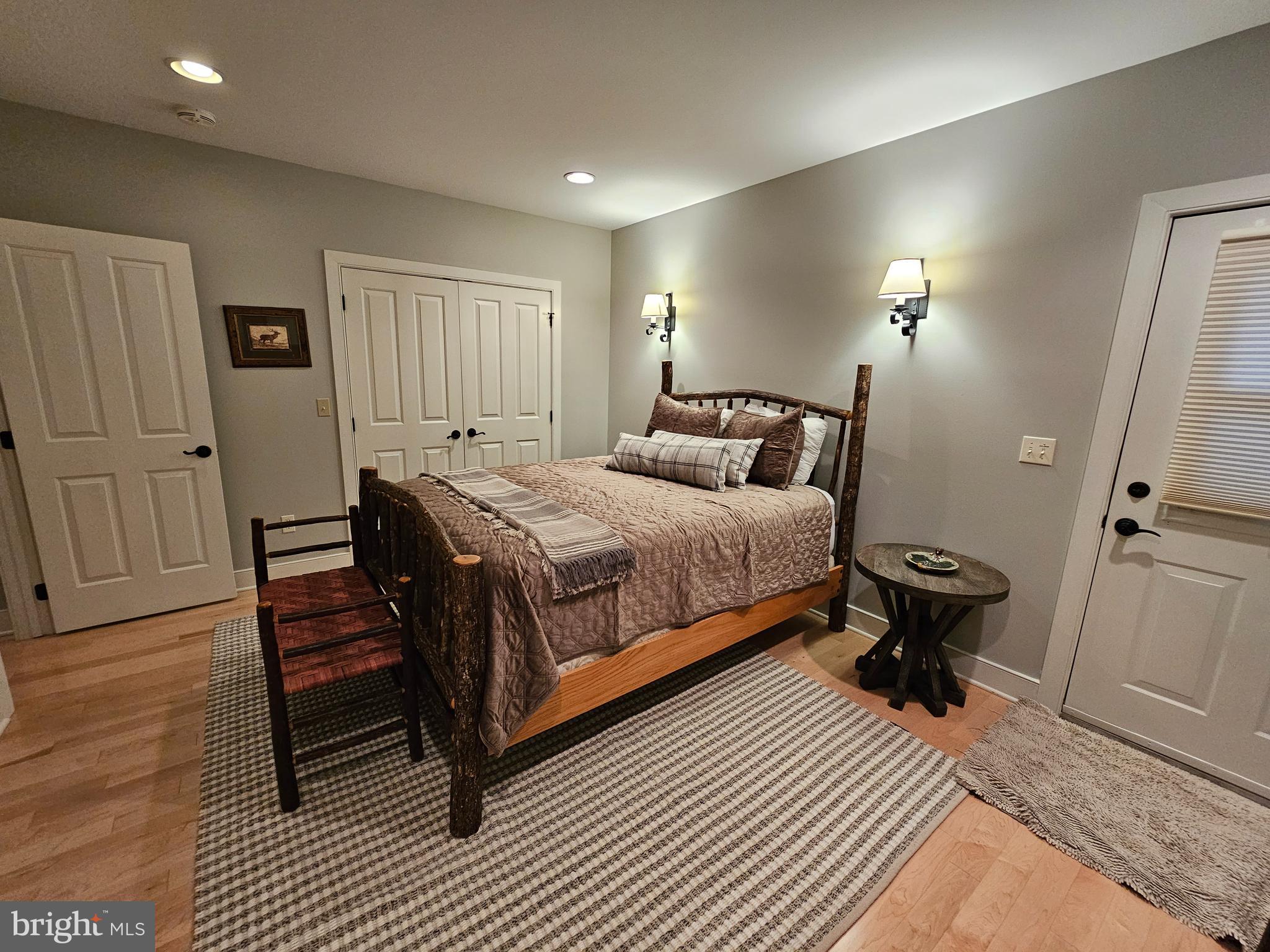 GLENDALE ROAD - Residential