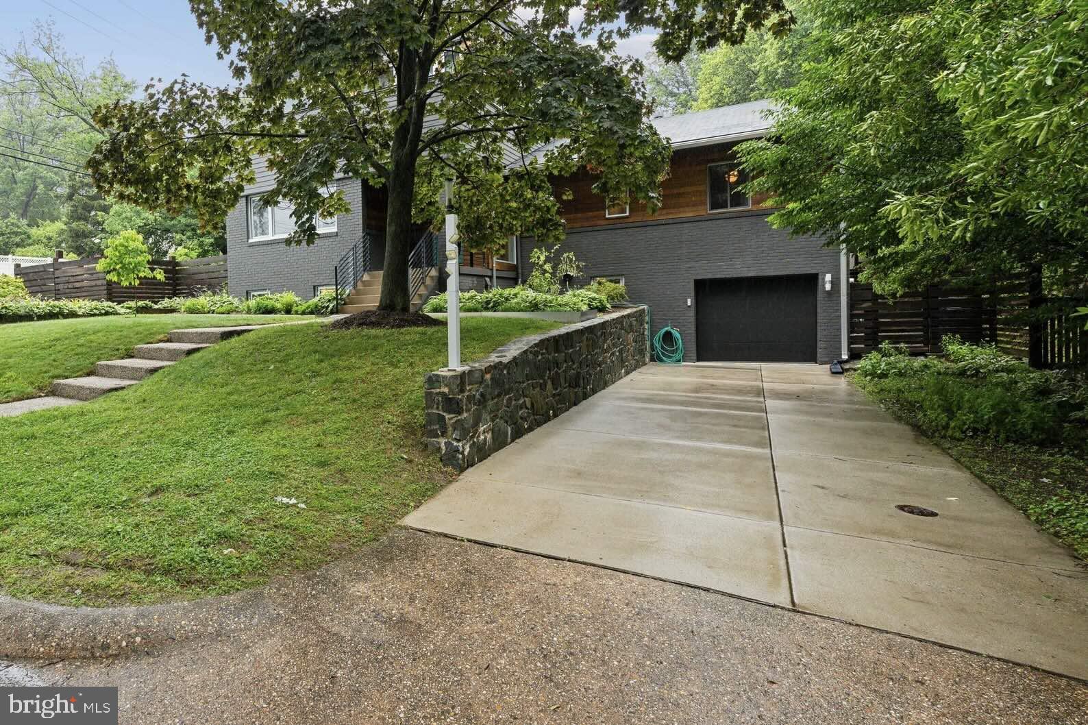 HIGH POINT - Residential