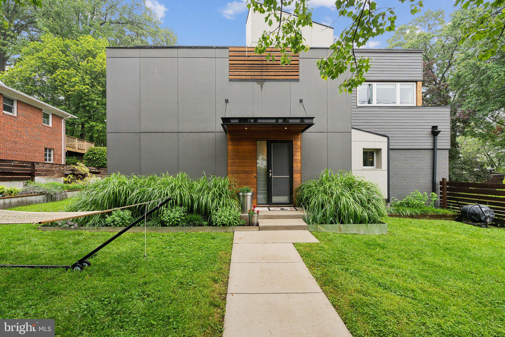 HIGH POINT - Residential