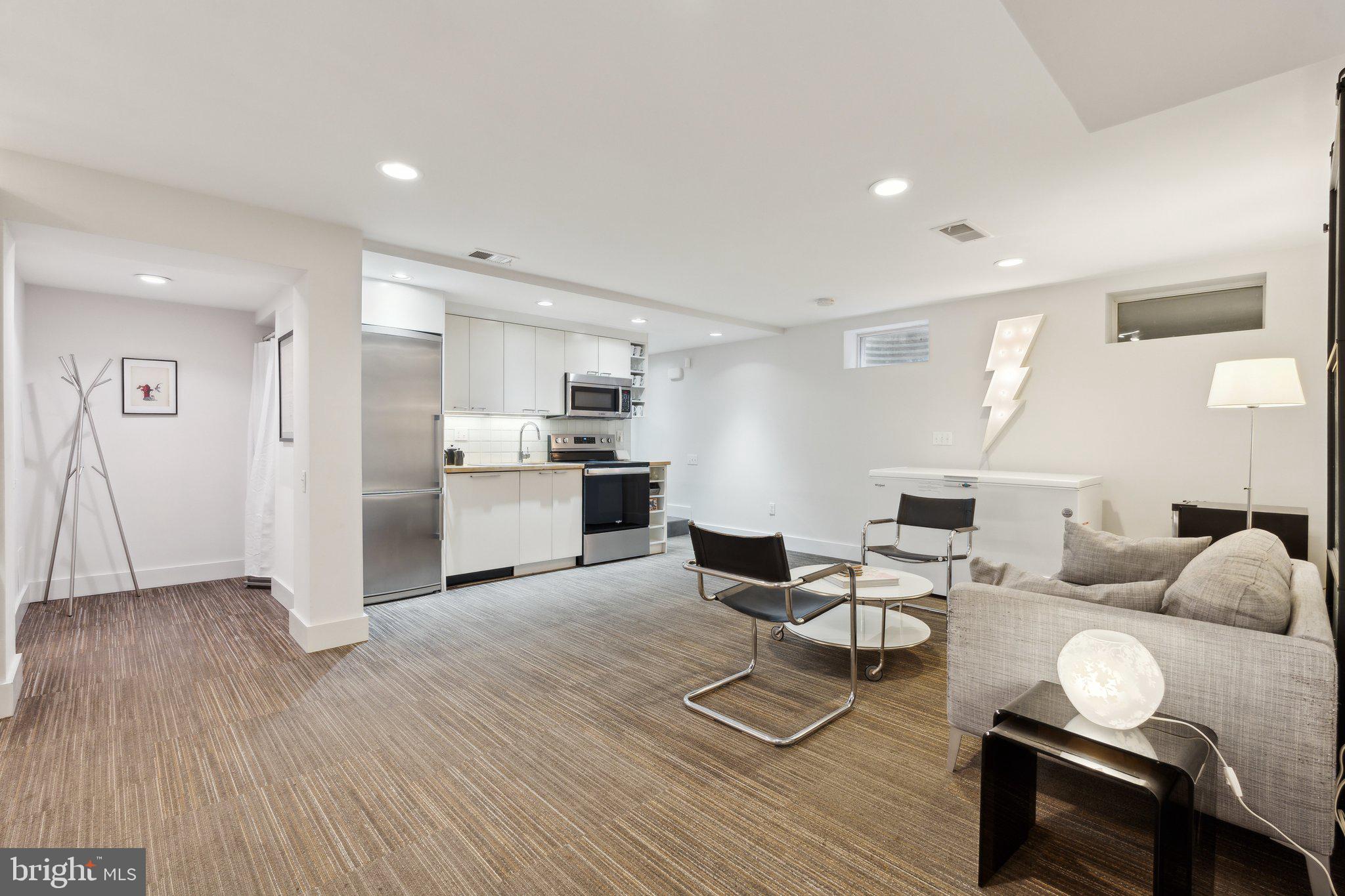 HIGH POINT - Residential