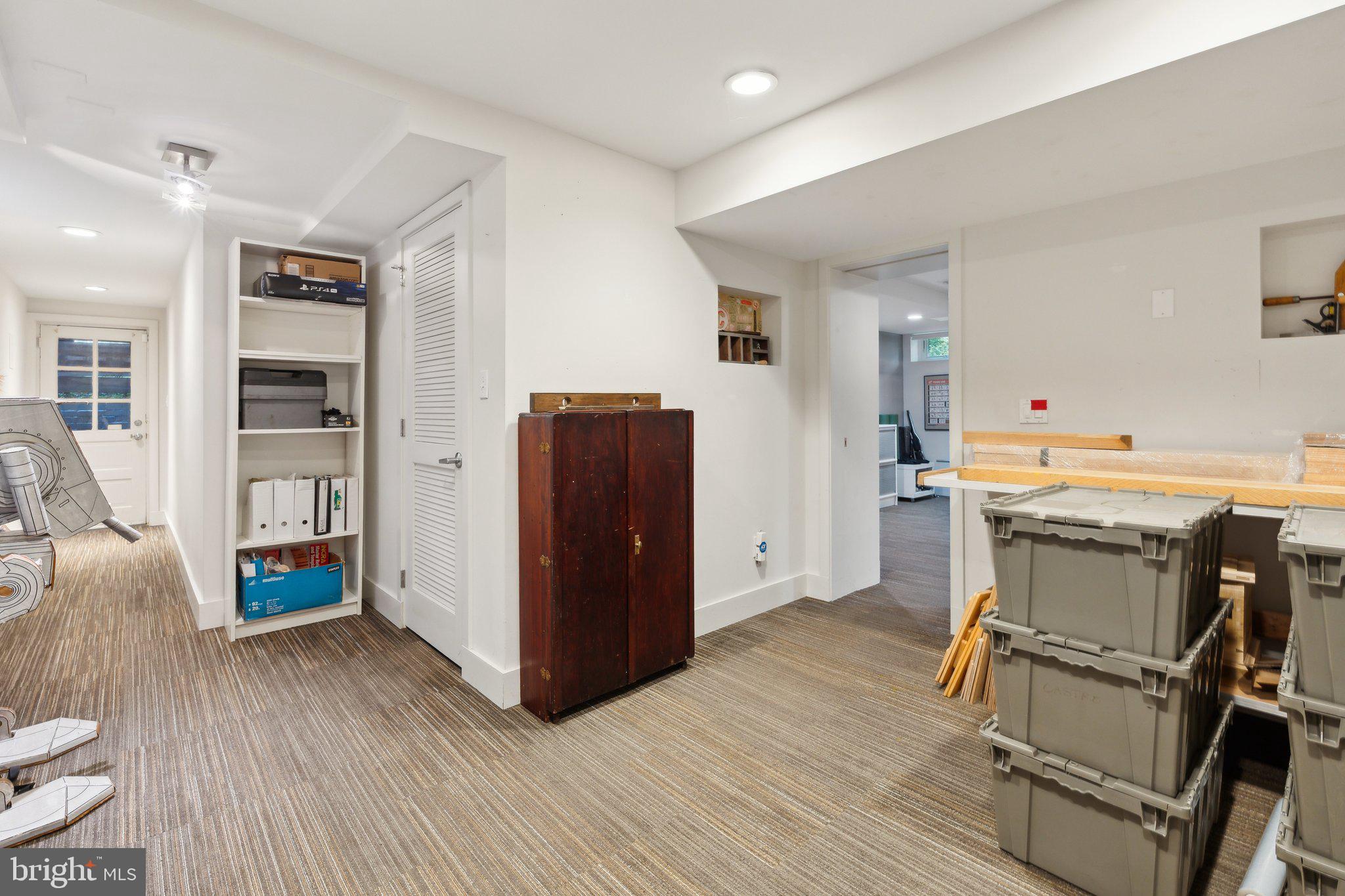 HIGH POINT - Residential