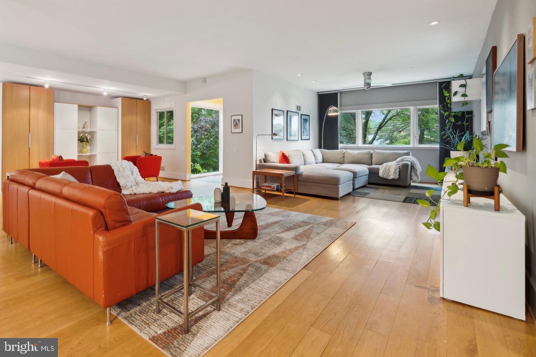 HIGH POINT - Residential