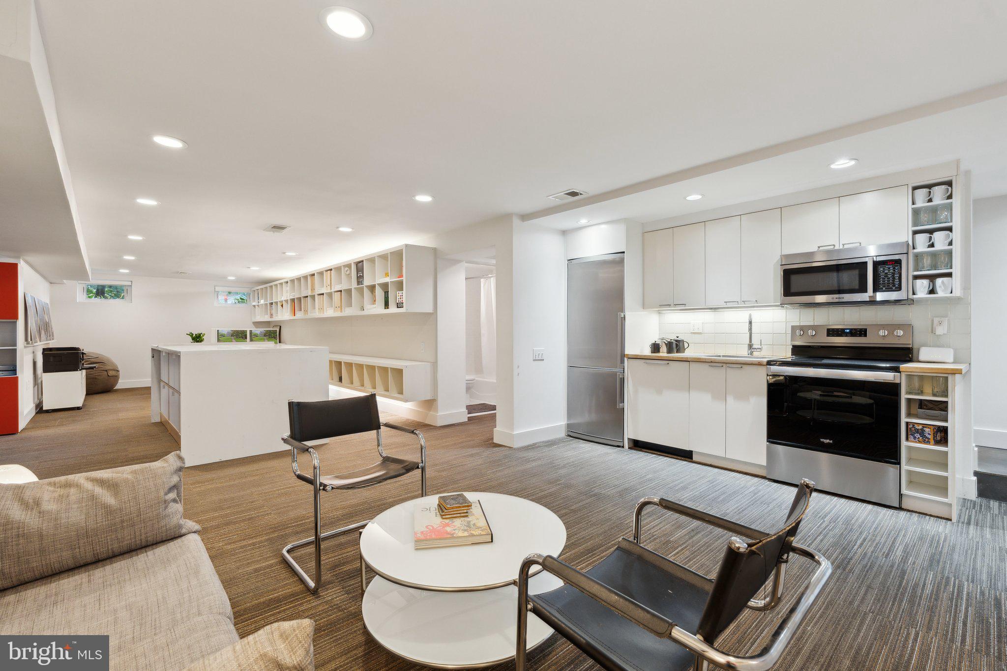 HIGH POINT - Residential