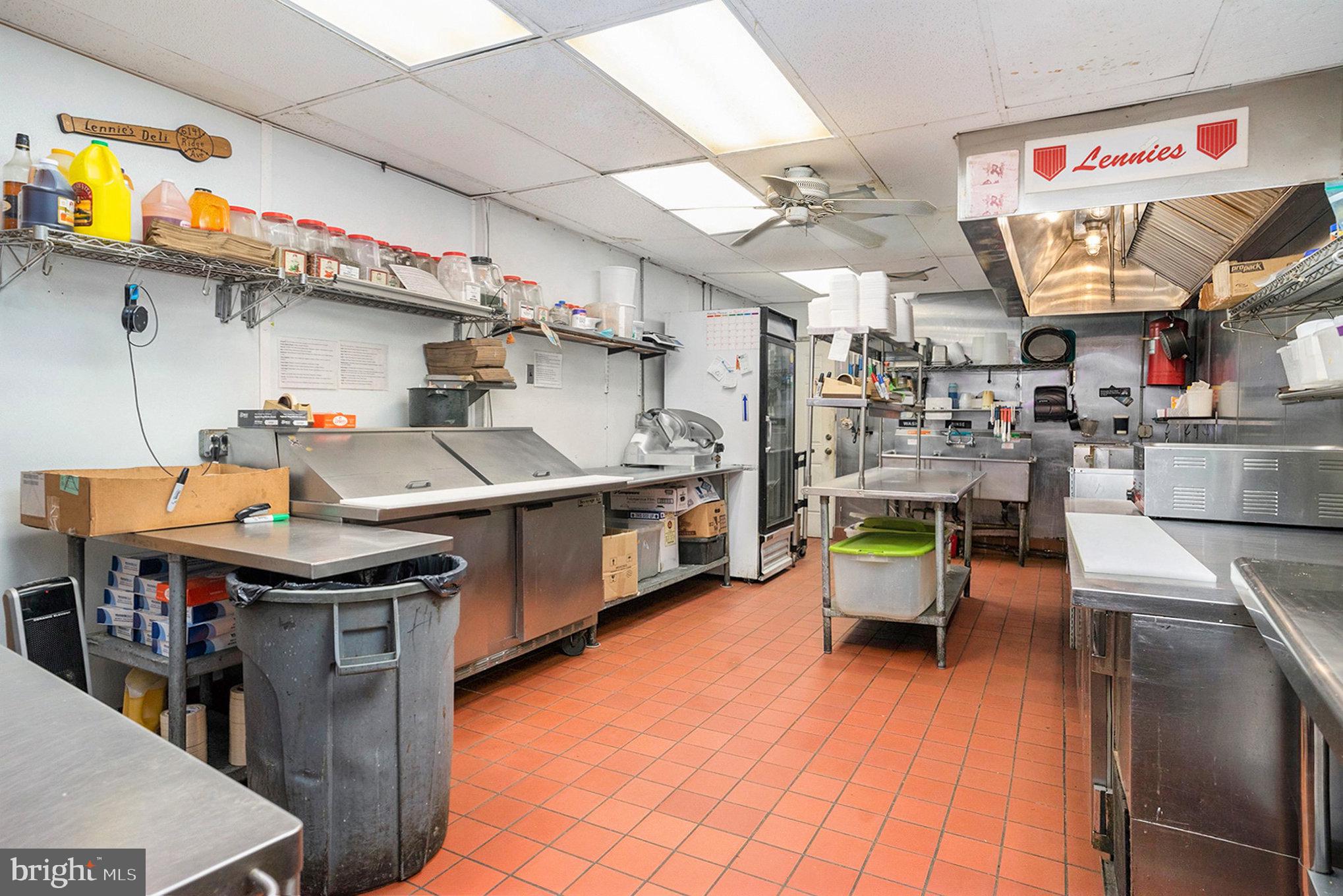 ROXBOROUGH - Commercial Sale