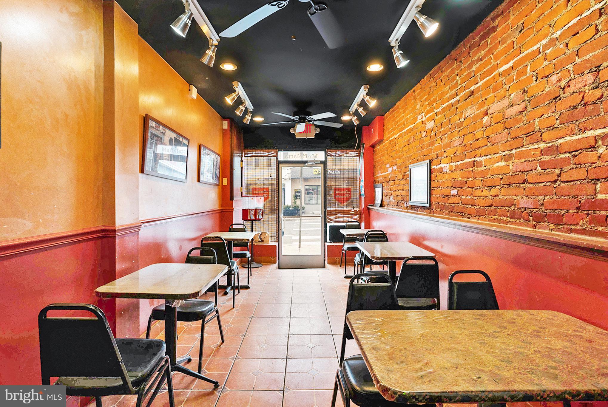 ROXBOROUGH - Commercial Sale