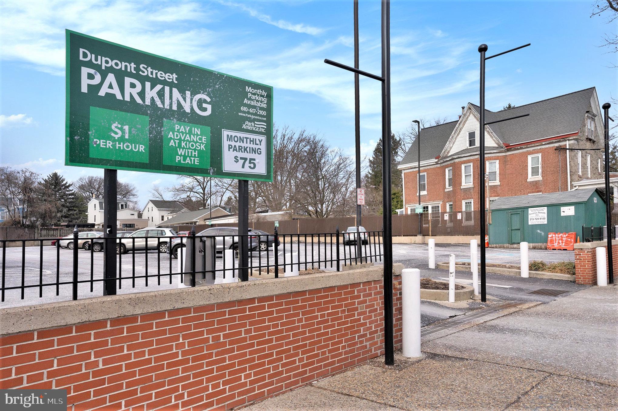 ROXBOROUGH - Commercial Sale