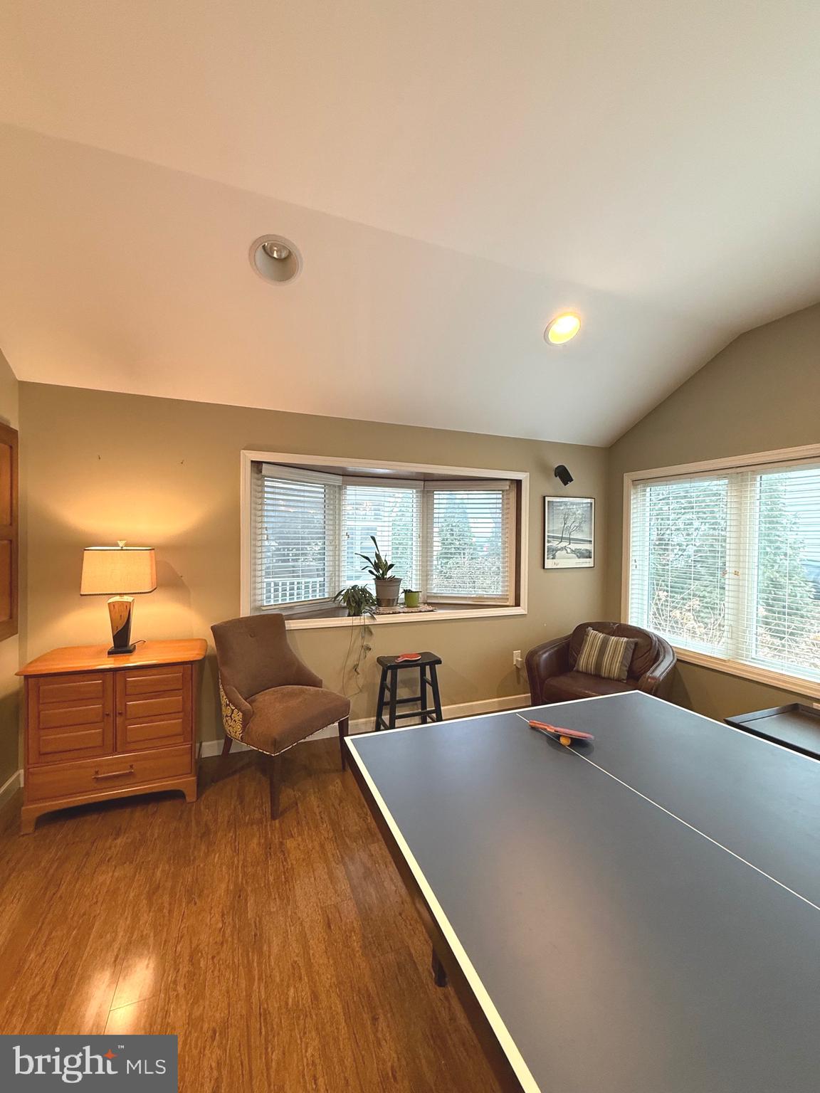 SUNRISE TERRACE - Residential