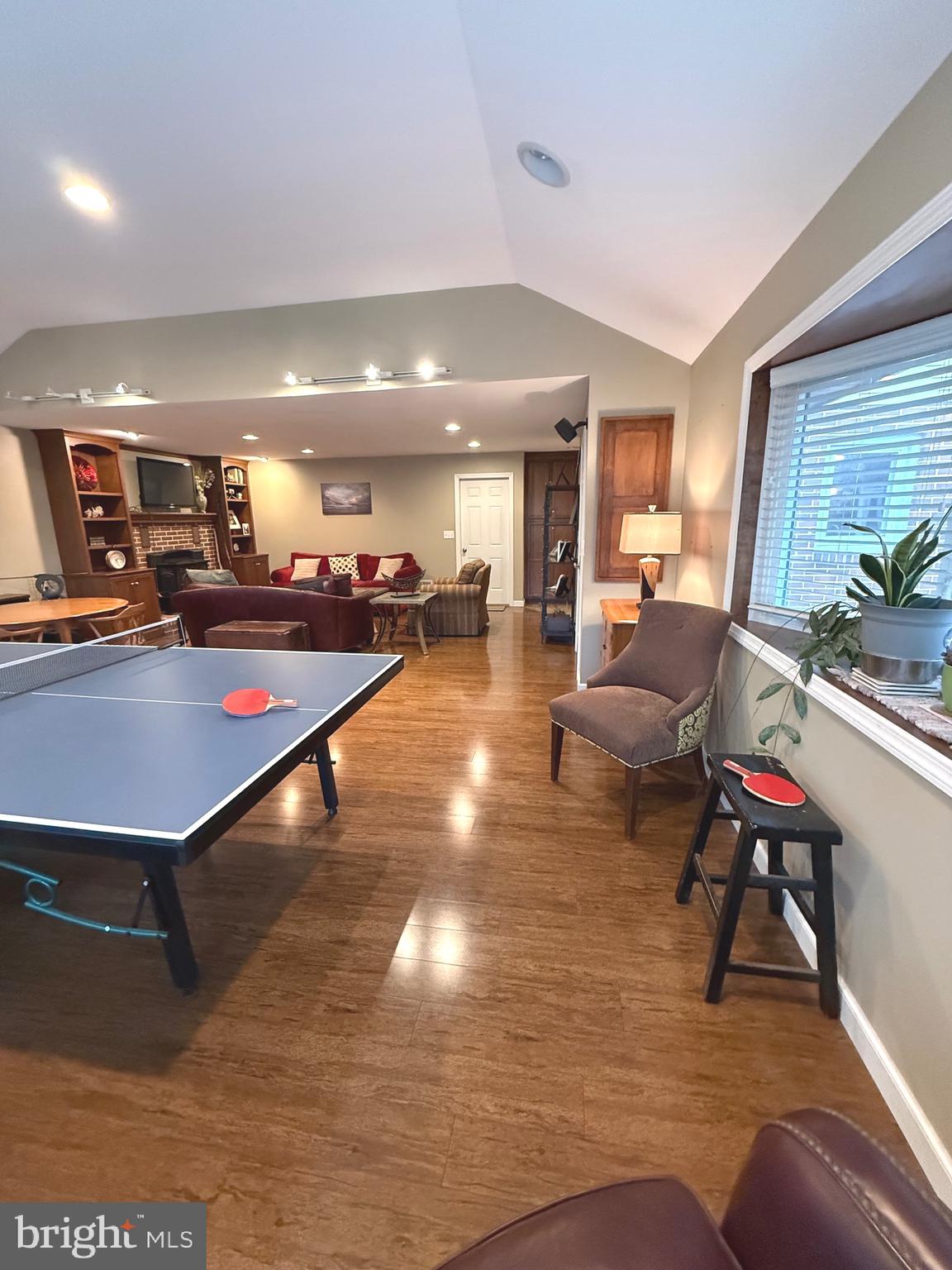 SUNRISE TERRACE - Residential