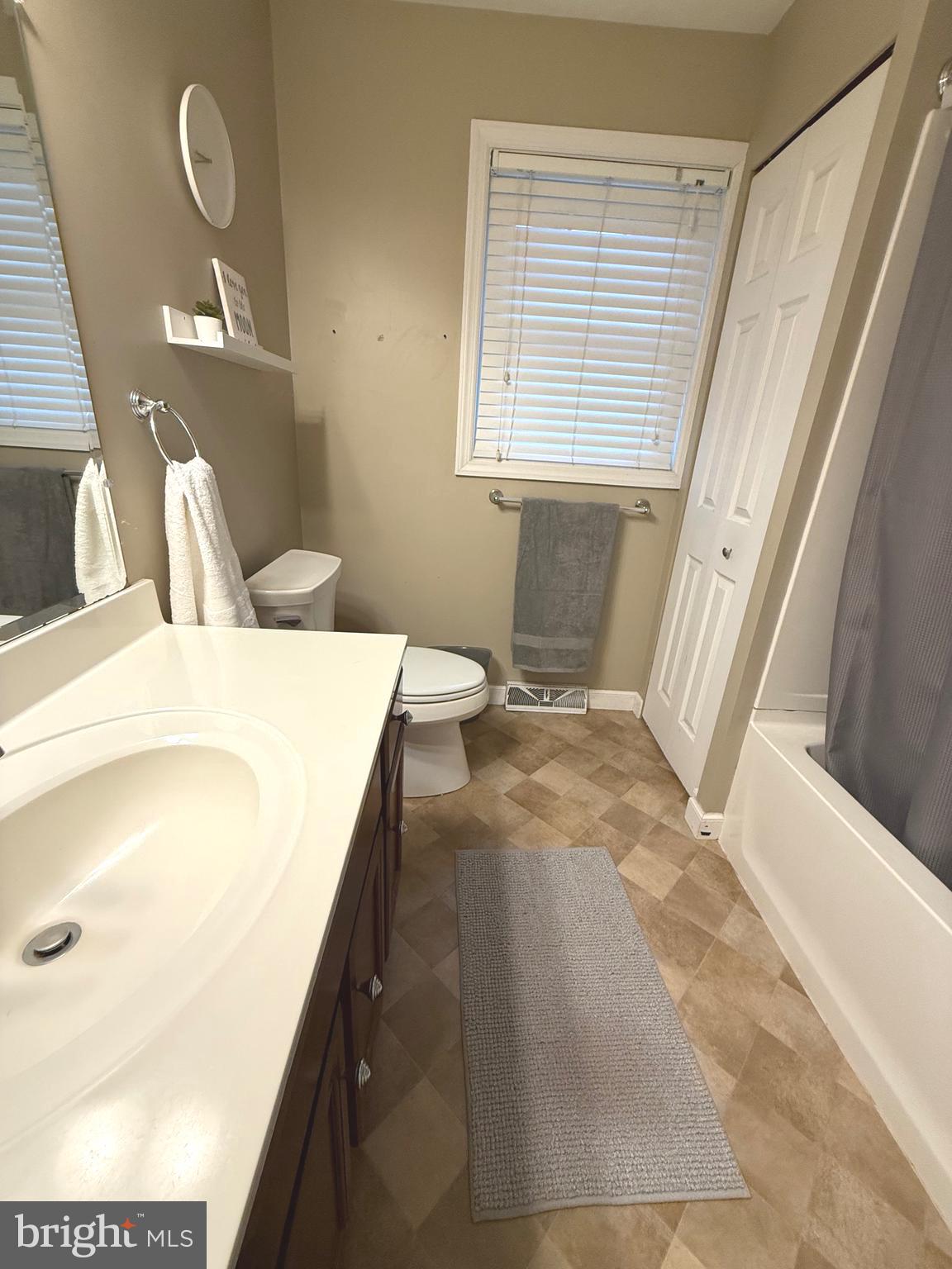 SUNRISE TERRACE - Residential