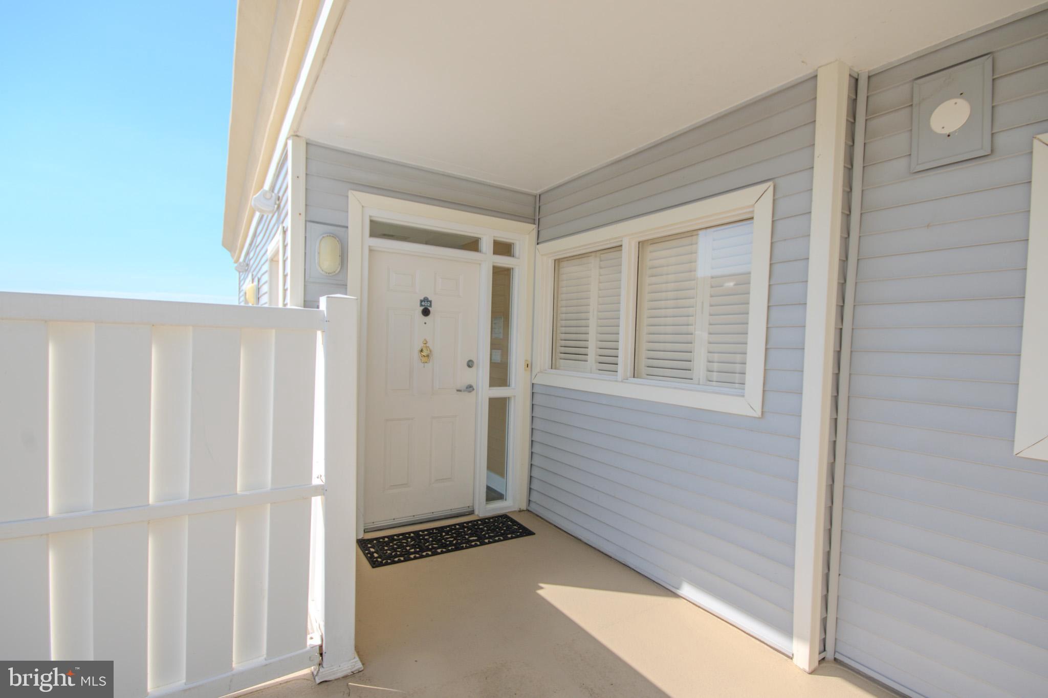 1 DOCK STREET 402