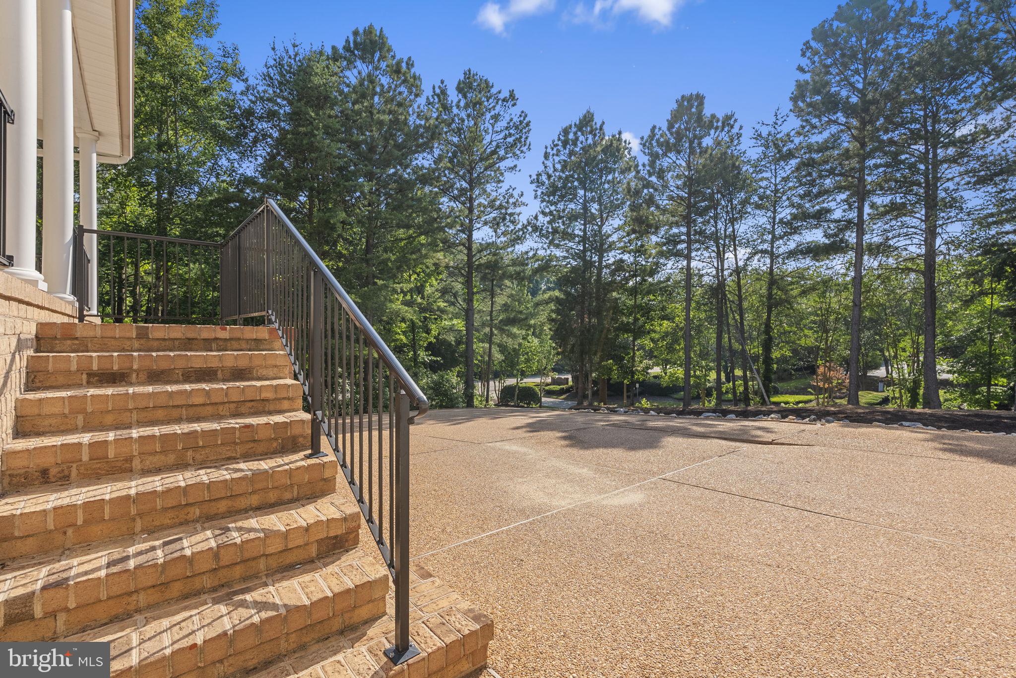 100 LAKEWOOD DRIVE