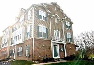 1813 DARLINGTON LANE