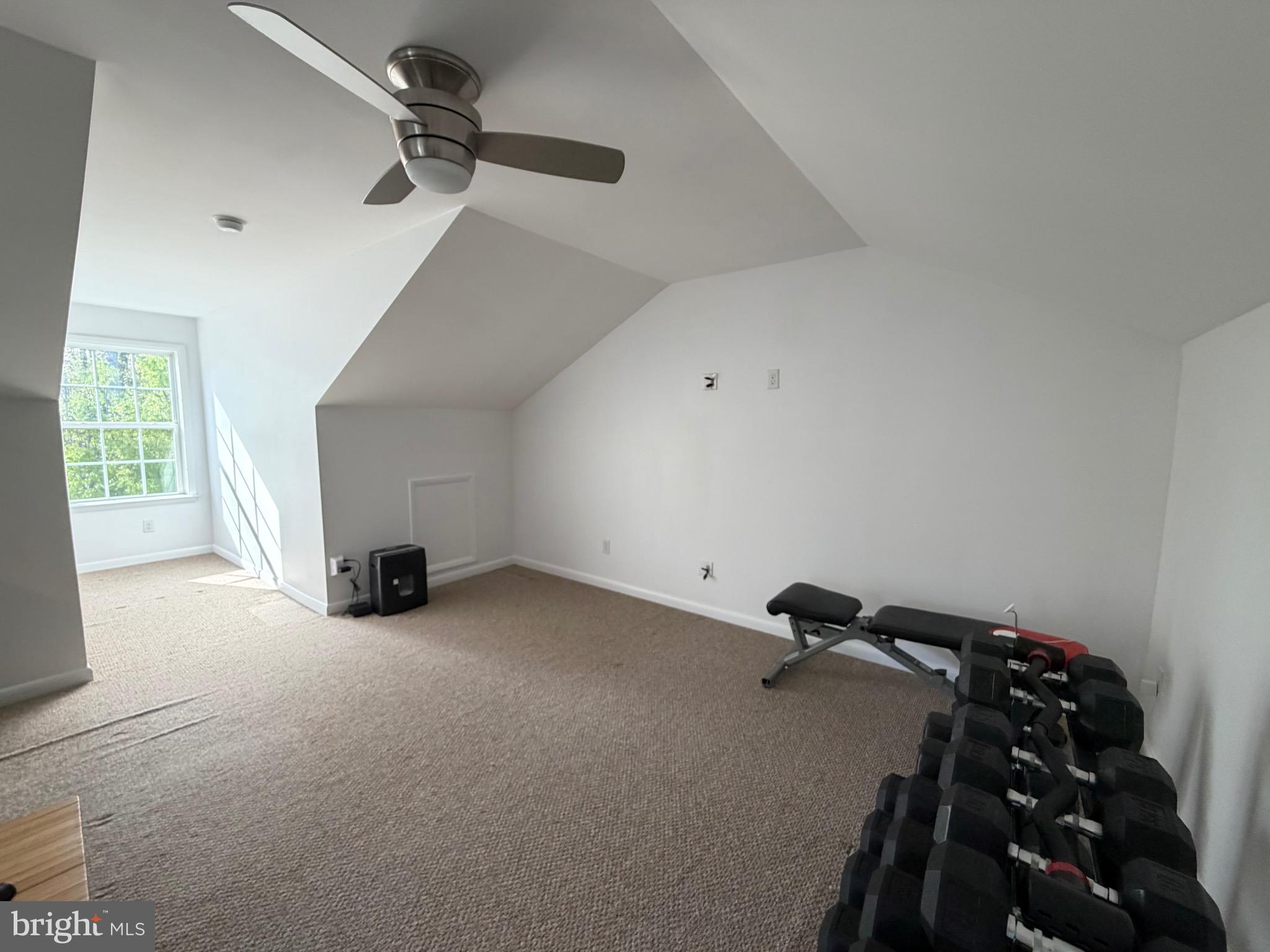 COWAN CROSSING - Residential