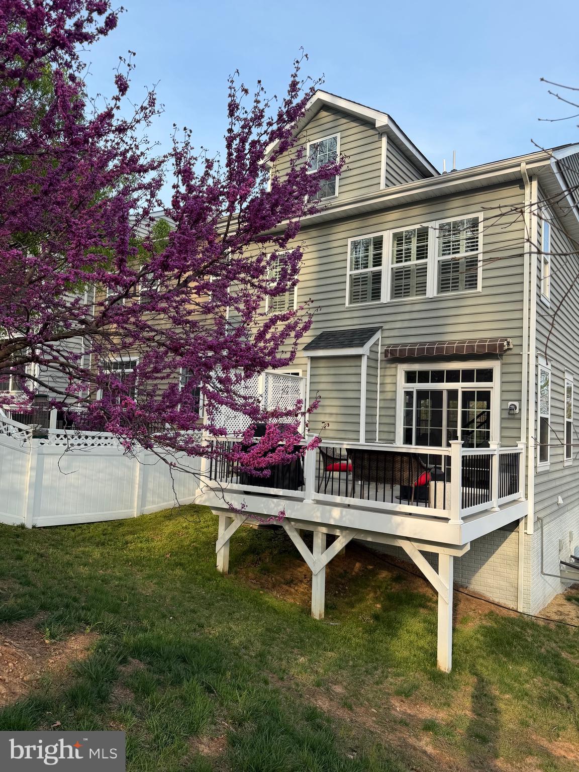 COWAN CROSSING - Residential