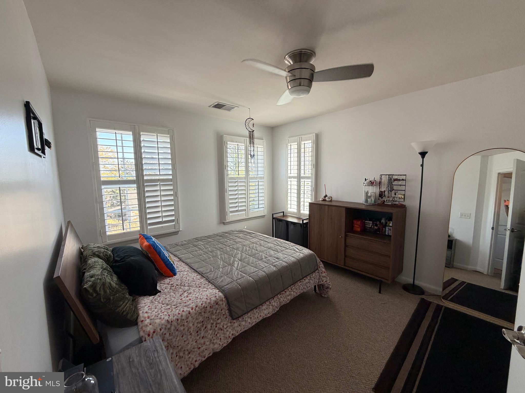 COWAN CROSSING - Residential