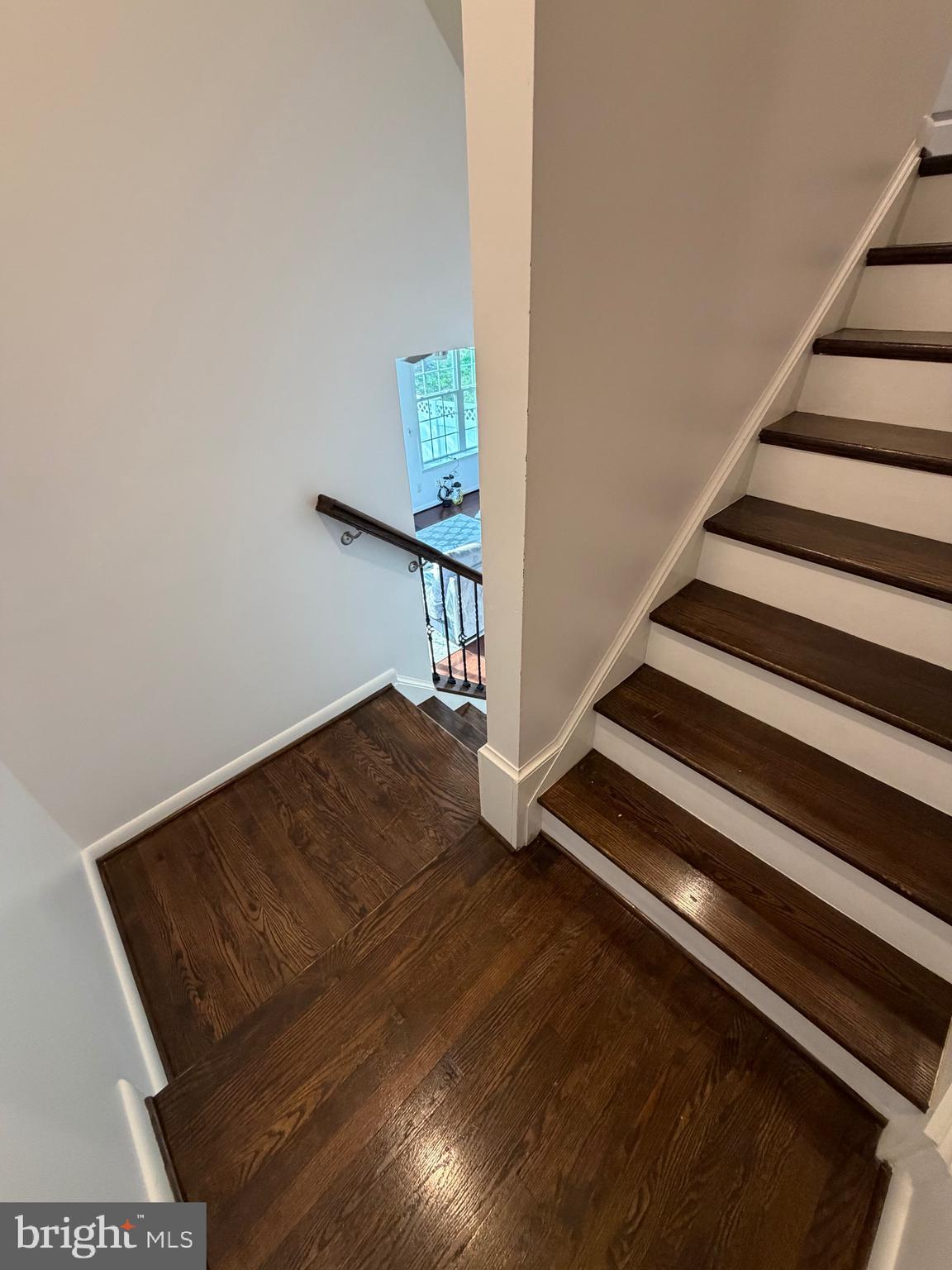 COWAN CROSSING - Residential