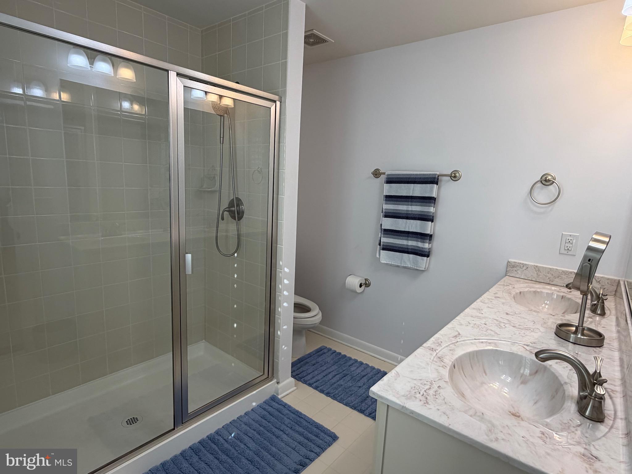 COWAN CROSSING - Residential