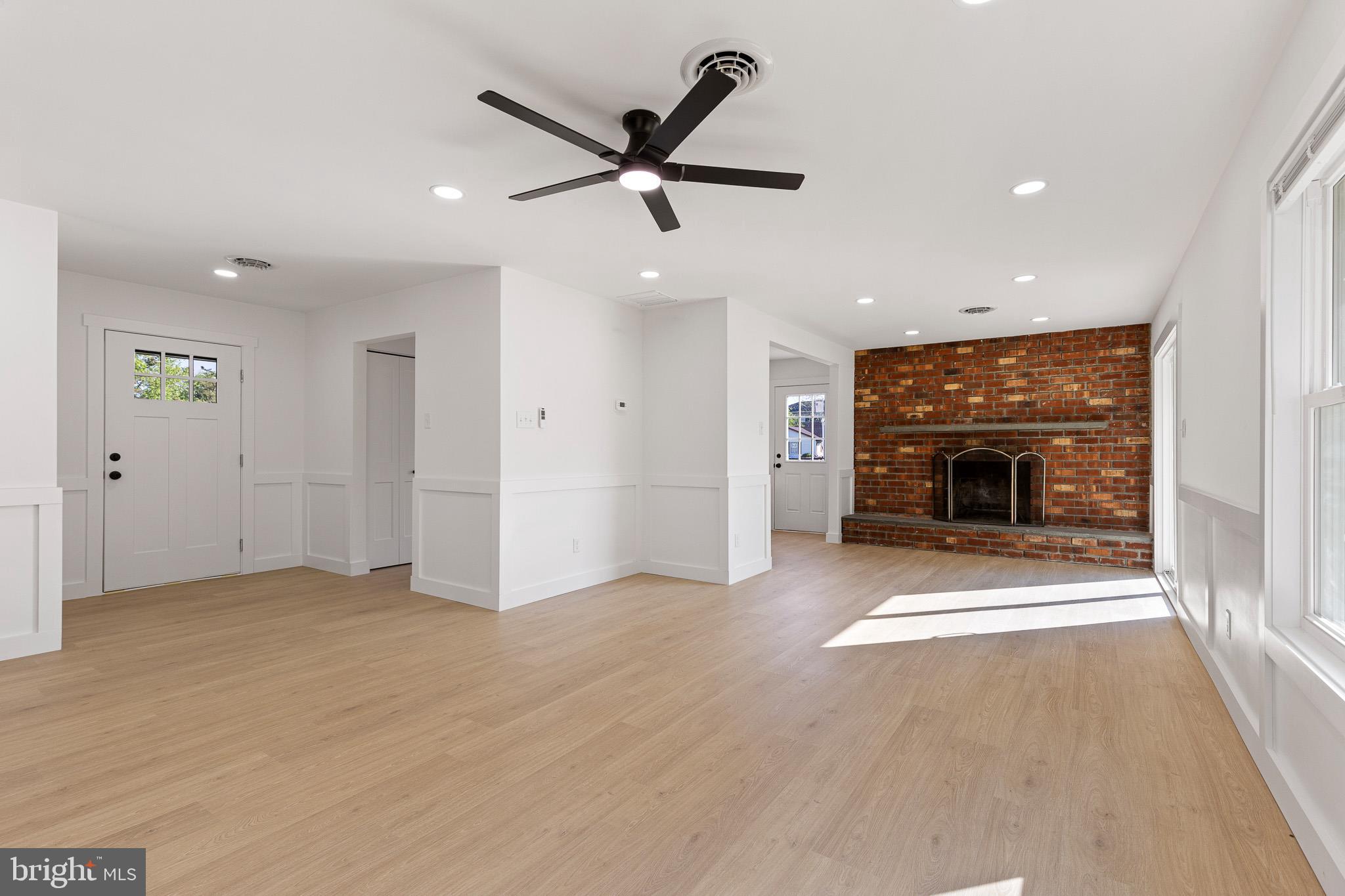 BROOKBEND - Residential