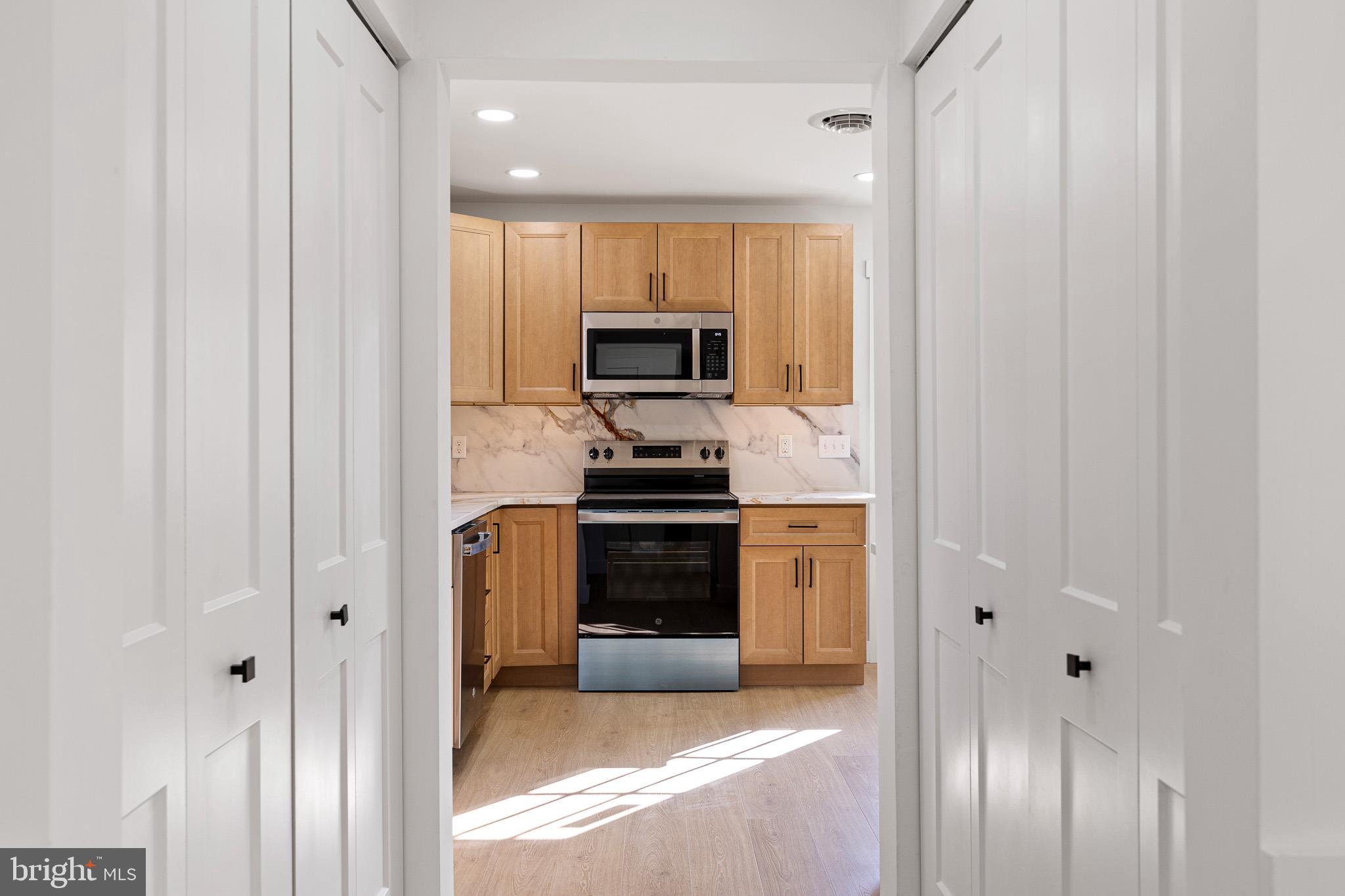 BROOKBEND - Residential