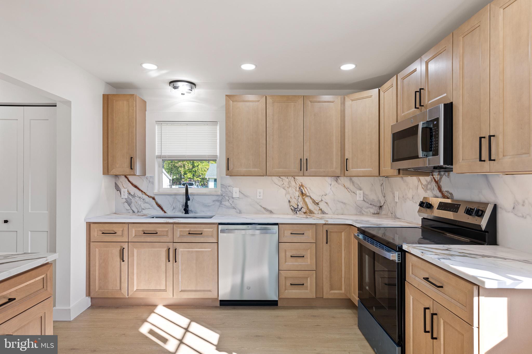 BROOKBEND - Residential