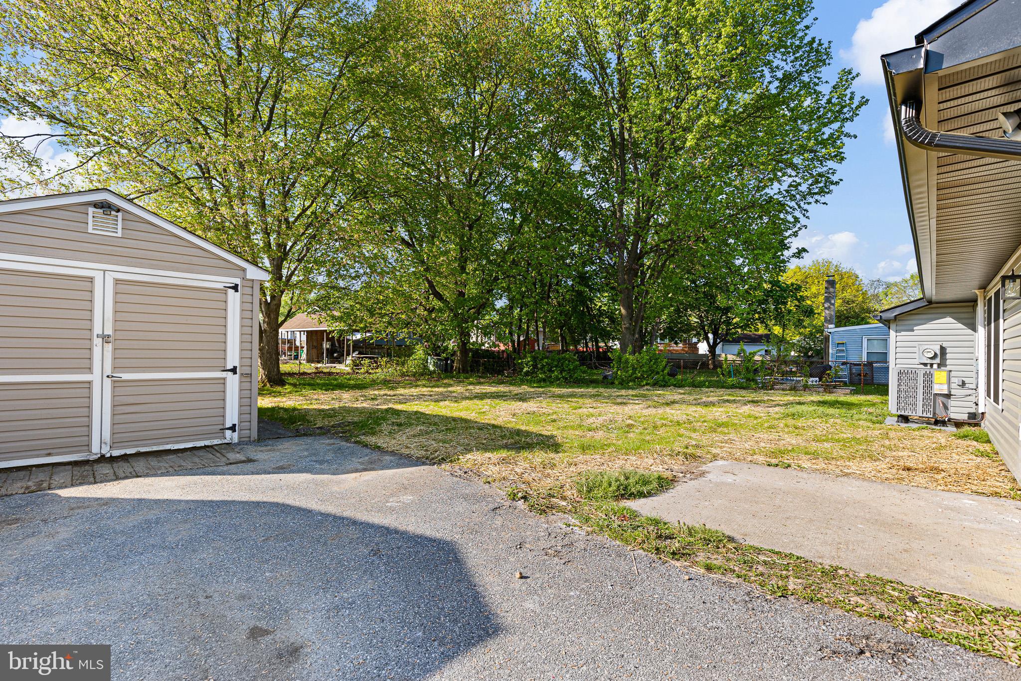 BROOKBEND - Residential