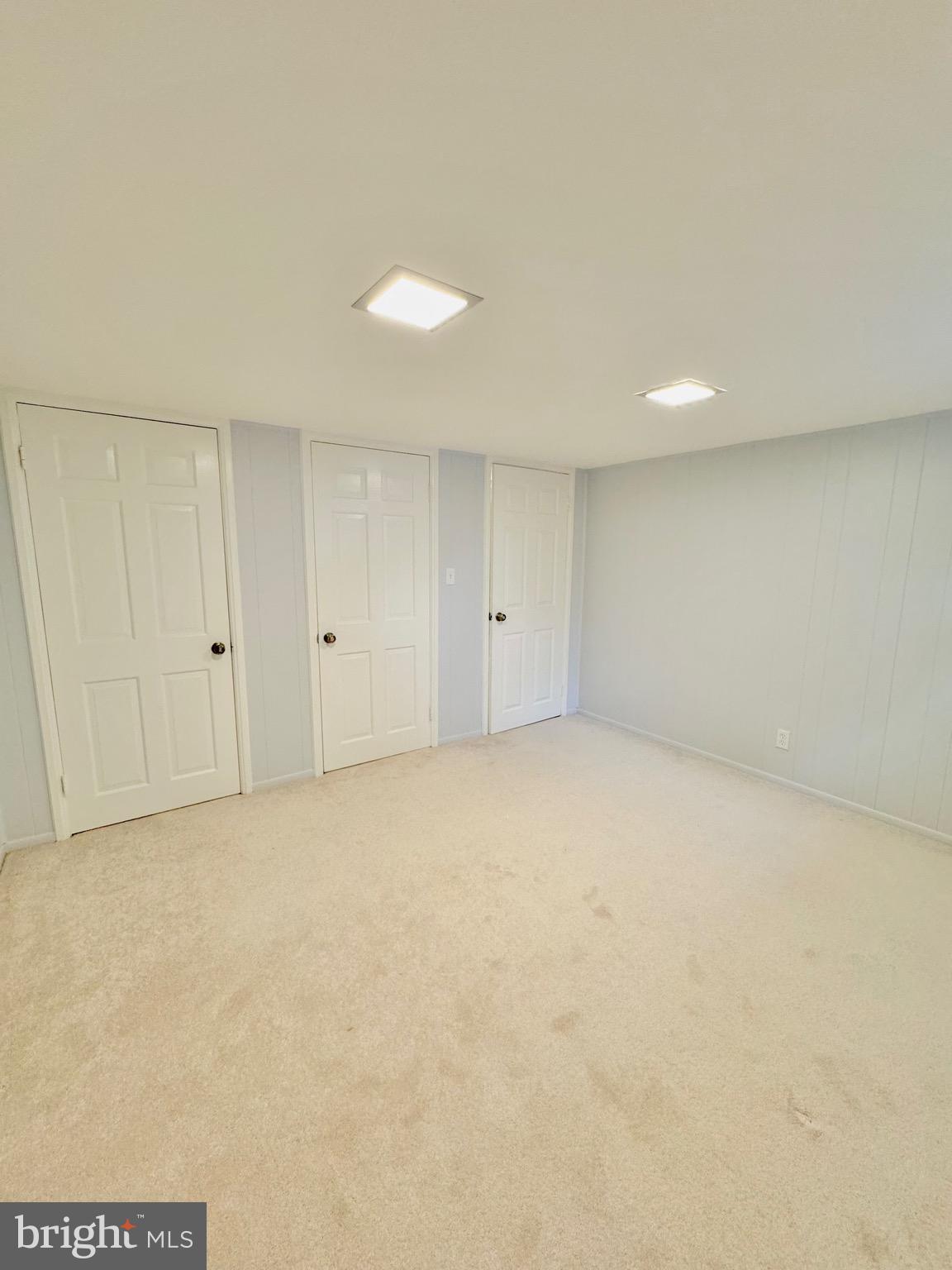 FAIRLINGTON VILLAGES - Residential Lease