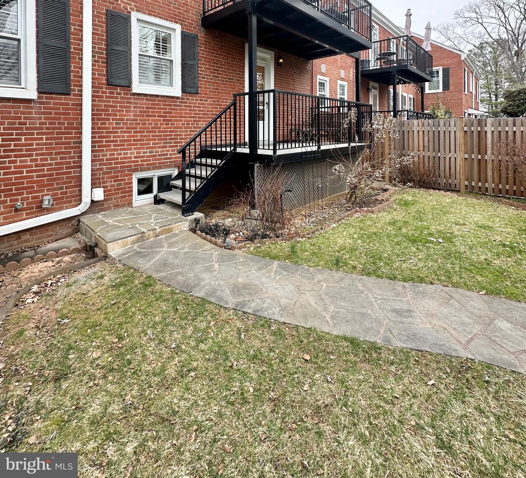 FAIRLINGTON VILLAGES - Residential Lease