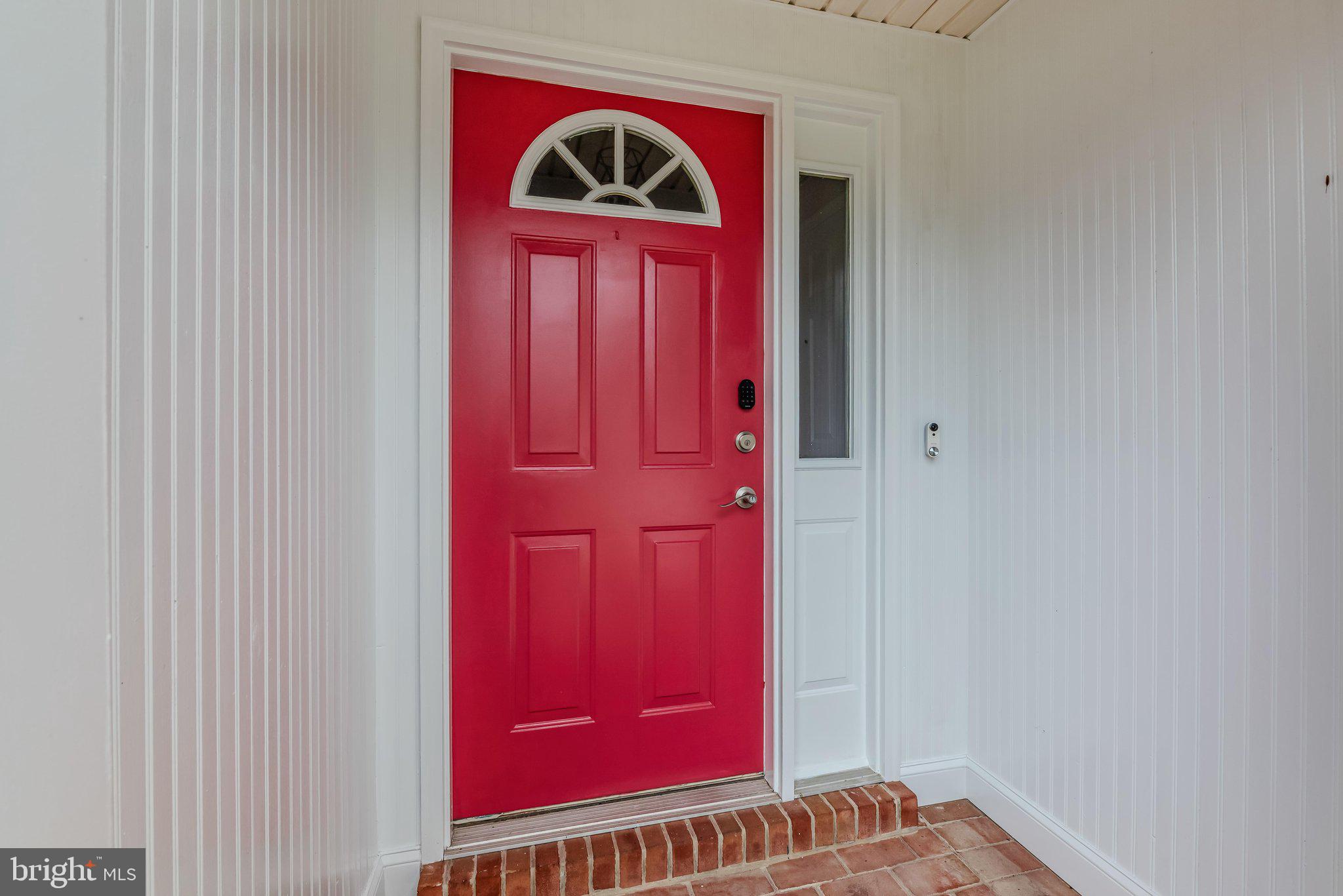 262 MAPLEWOOD COURT