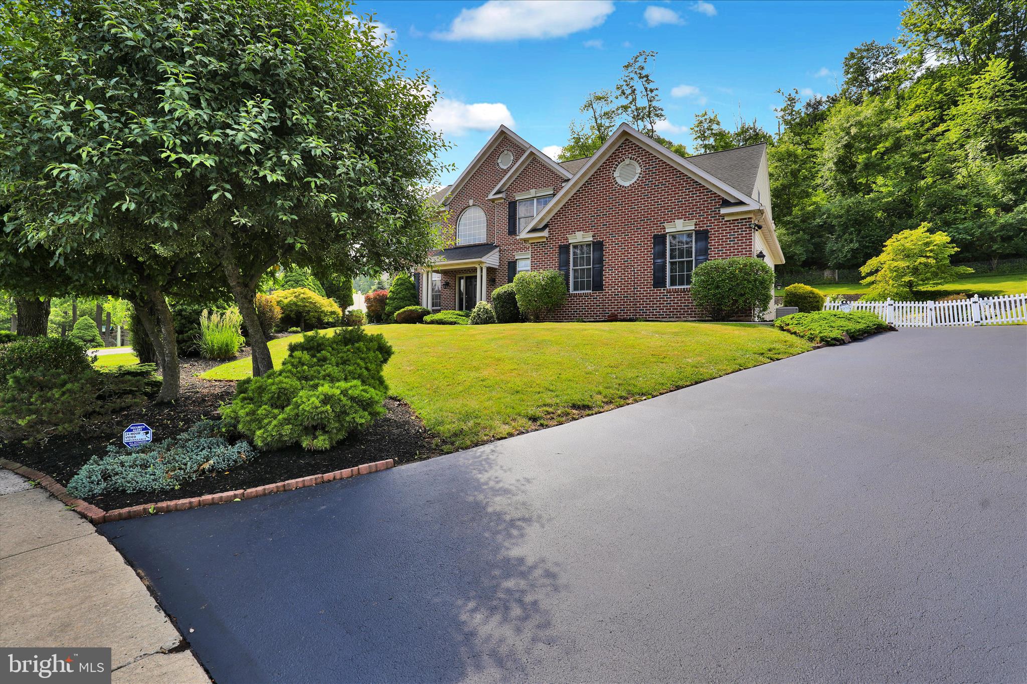 480 PATHFINDER DRIVE