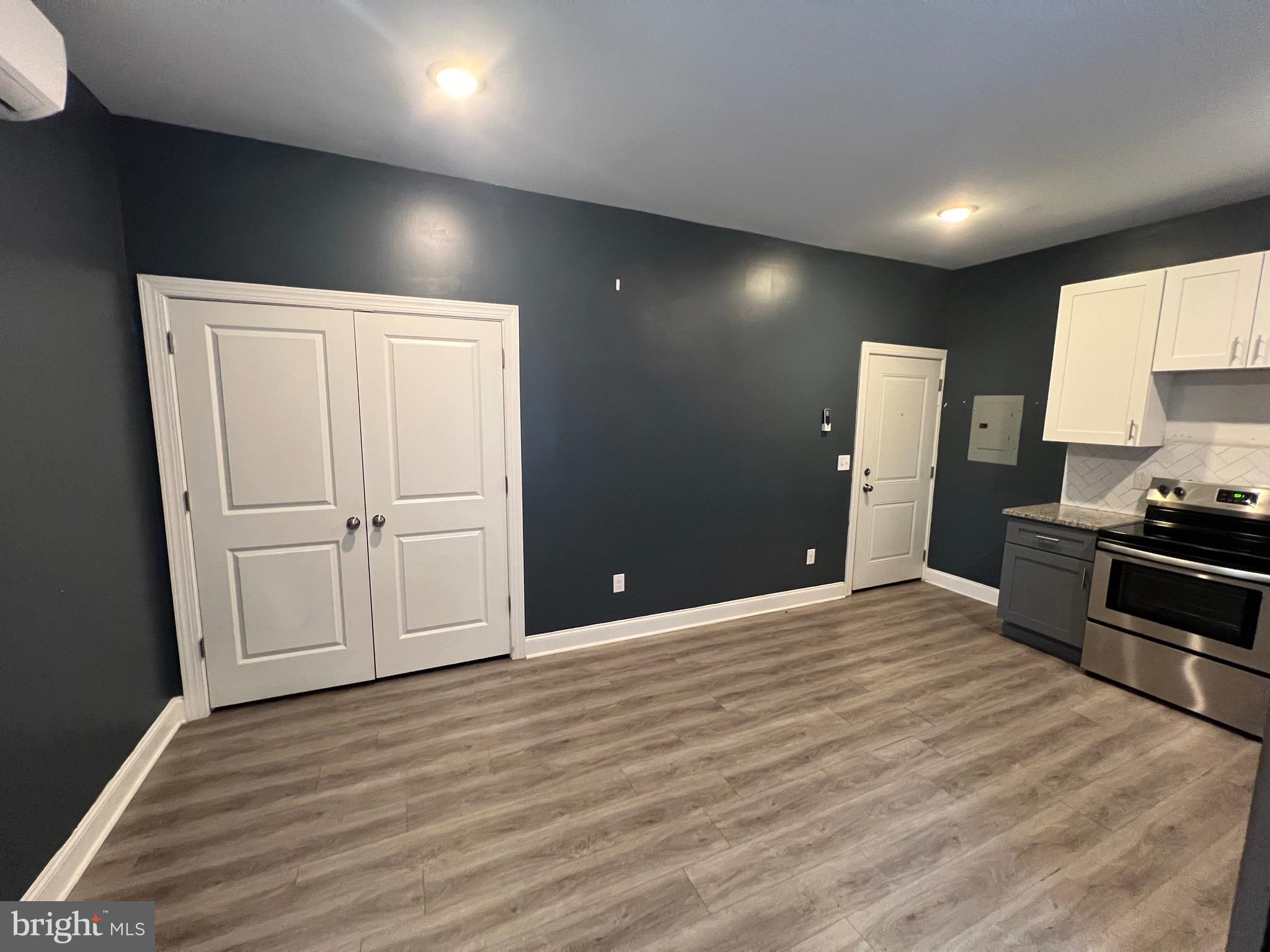 STRAWBERRY MANSION - Residential Lease