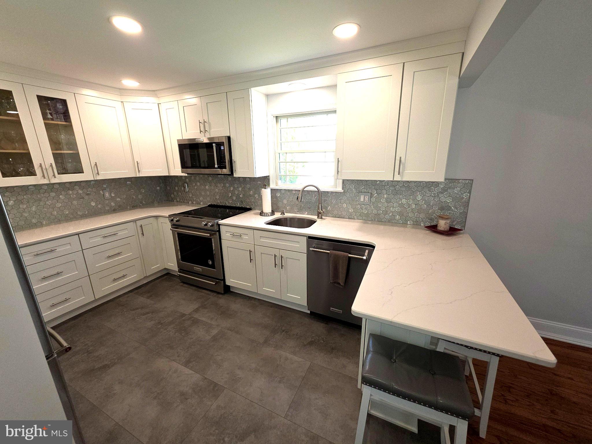 CENTENNIAL HILLS - Residential