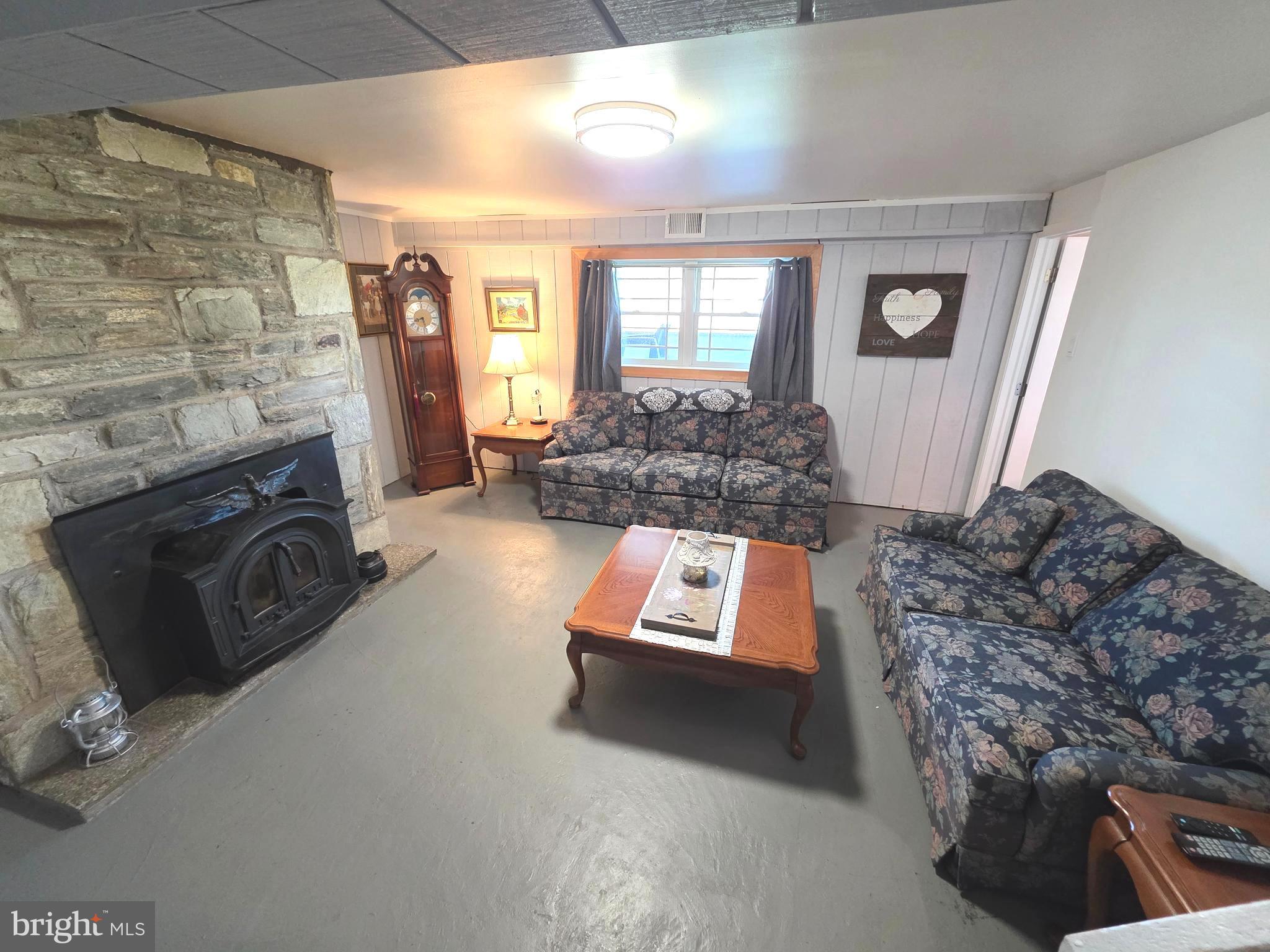 CENTENNIAL HILLS - Residential