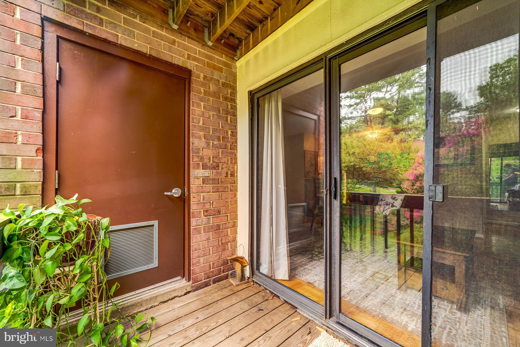 FAIRFAX WEST - Residential