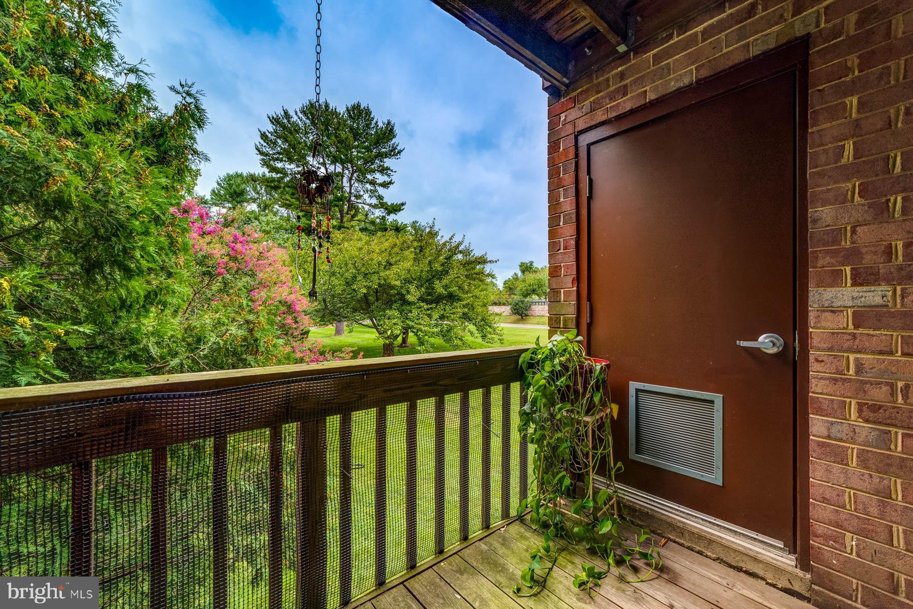 FAIRFAX WEST - Residential