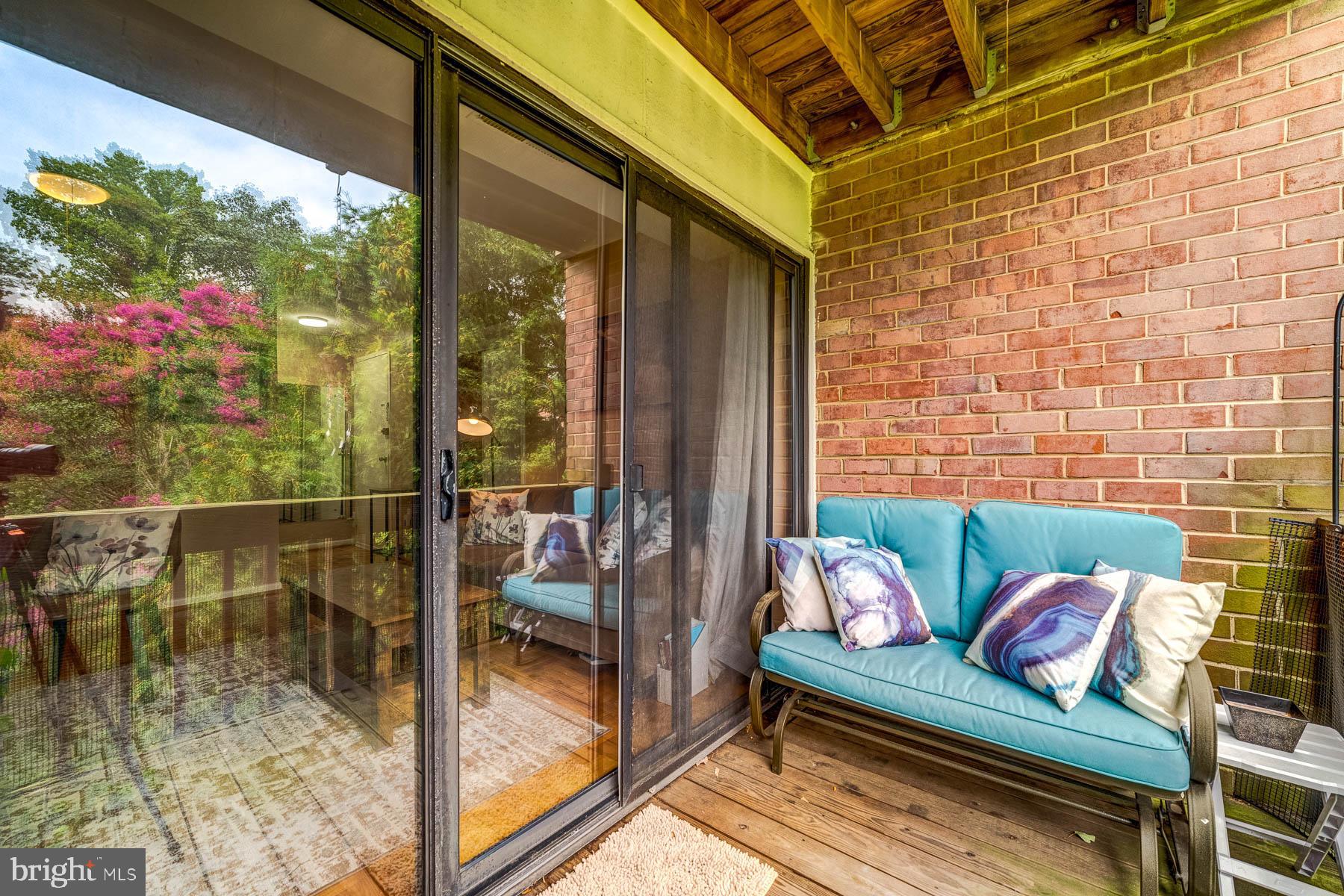 FAIRFAX WEST - Residential