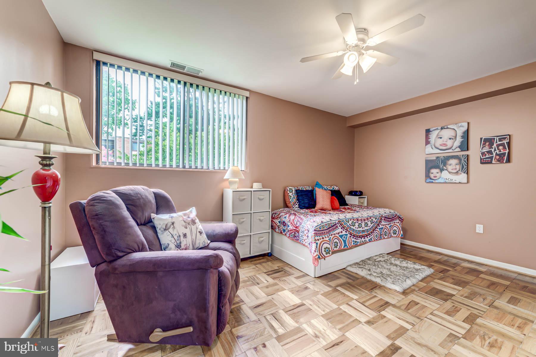 FAIRFAX WEST - Residential