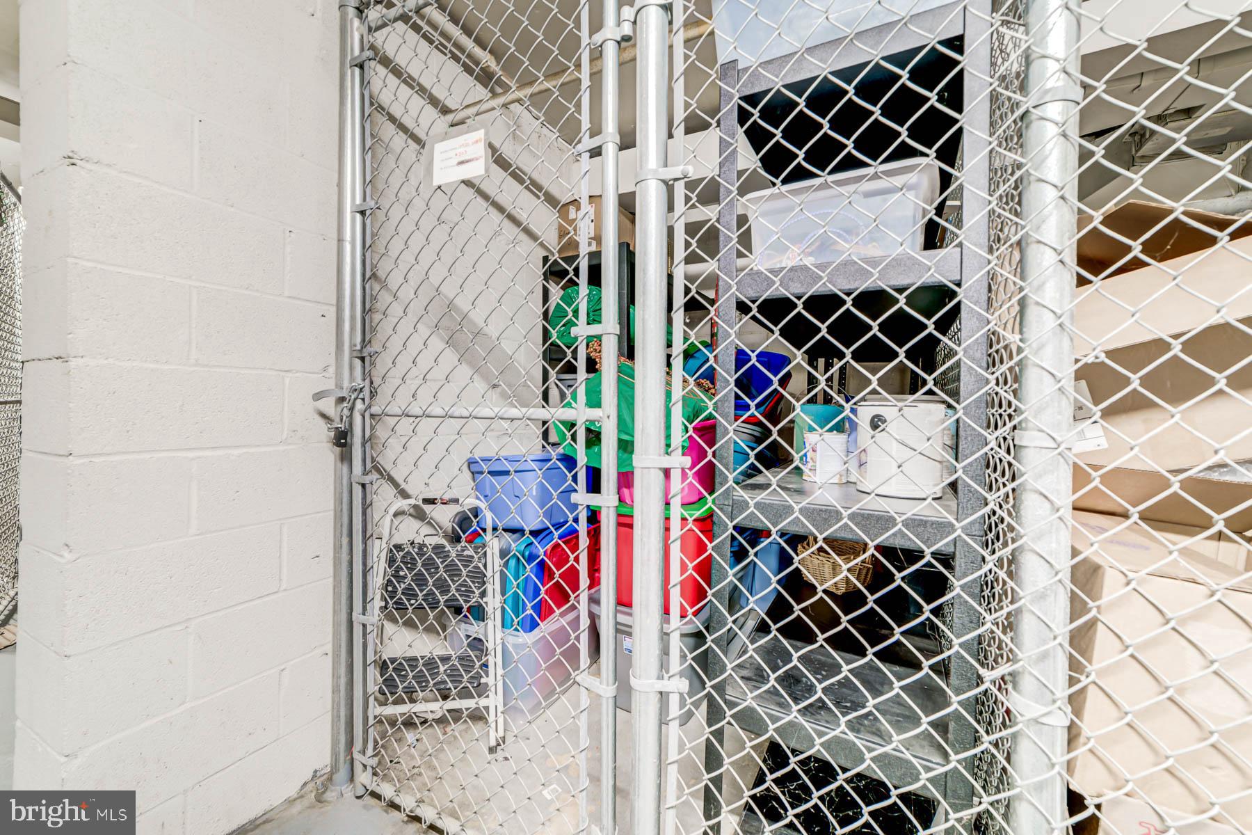 FAIRFAX WEST - Residential