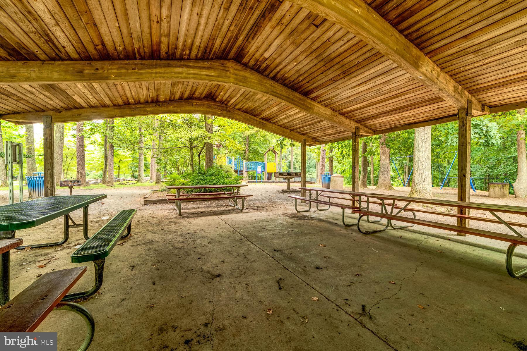 FAIRFAX WEST - Residential