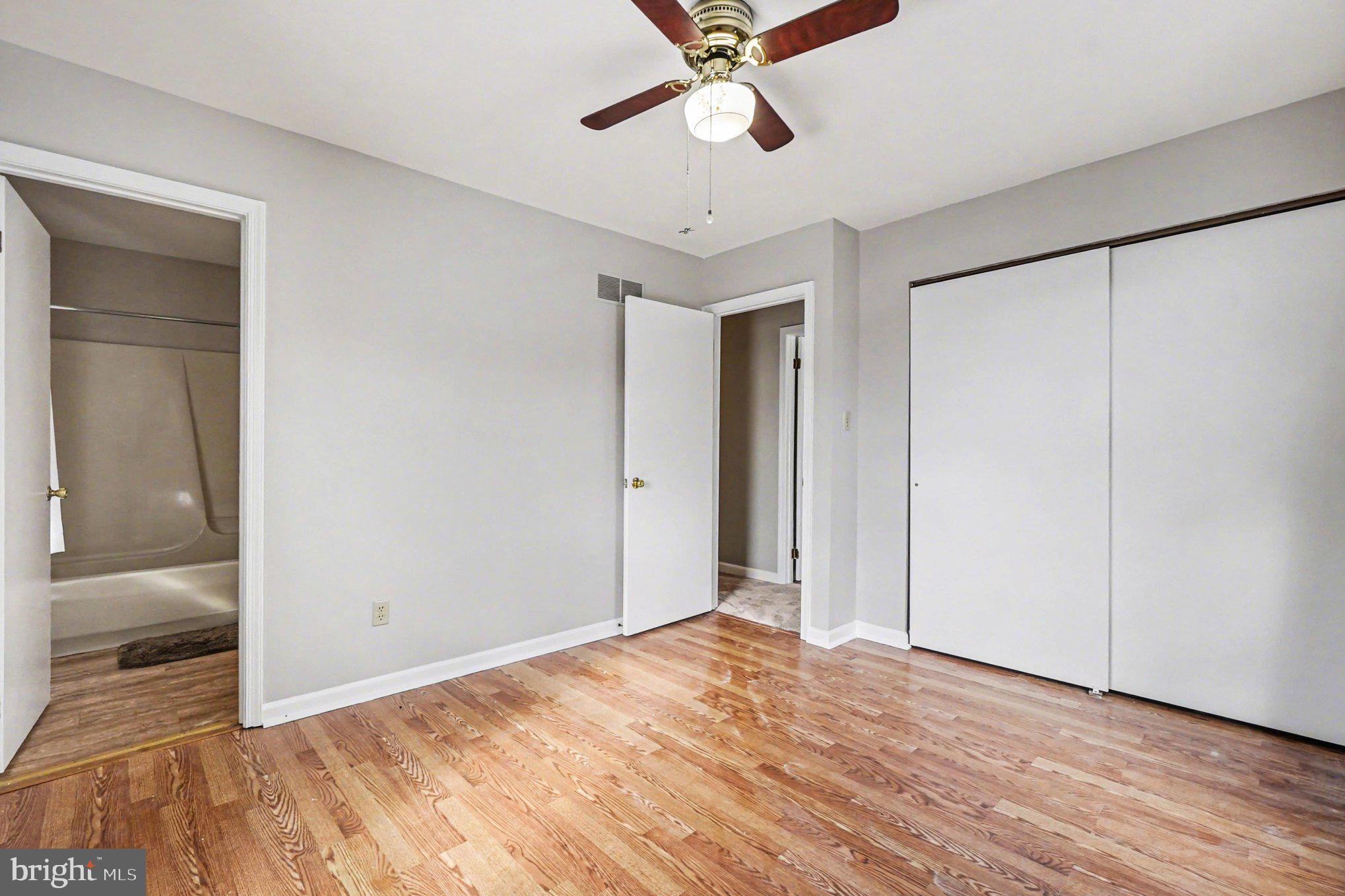 GRAYS HILL - Residential