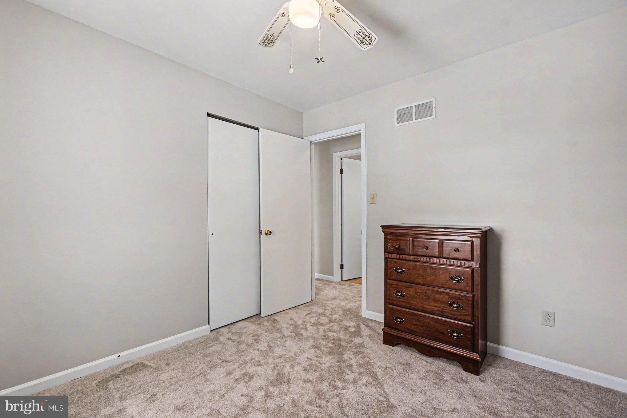 GRAYS HILL - Residential