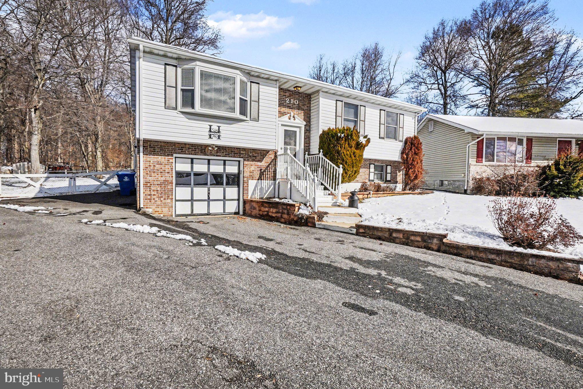 GRAYS HILL - Residential