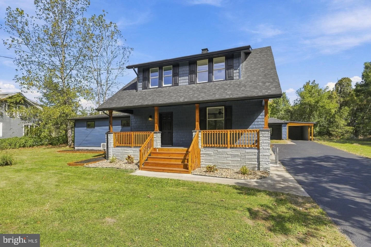 21419 Queens Point Road SW, McCoole, MD 21562